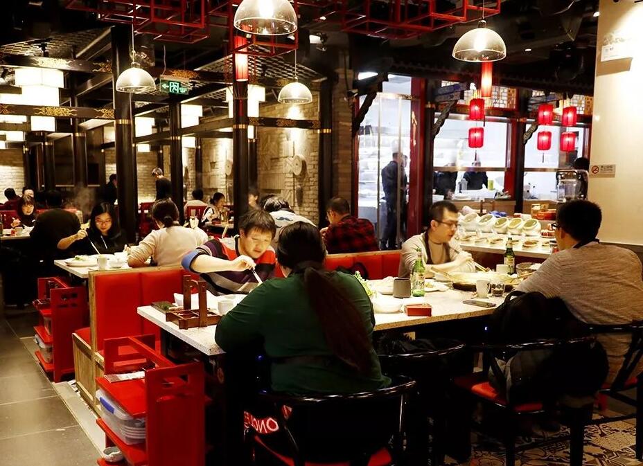 新開的四川火鍋店沒人光顧？這樣擺盤人氣高漲！