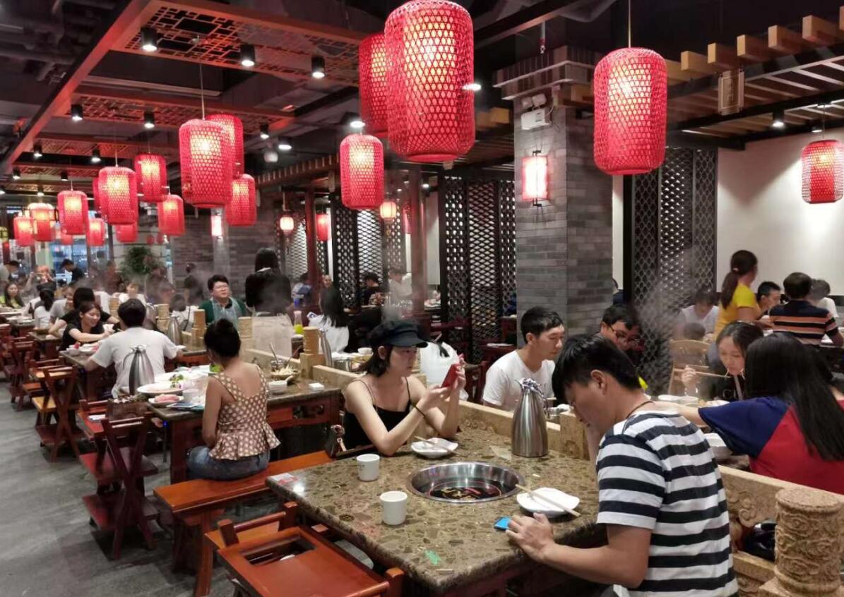 晉中開(kāi)火鍋加盟店，顧客過(guò)門(mén)不入怎么辦？