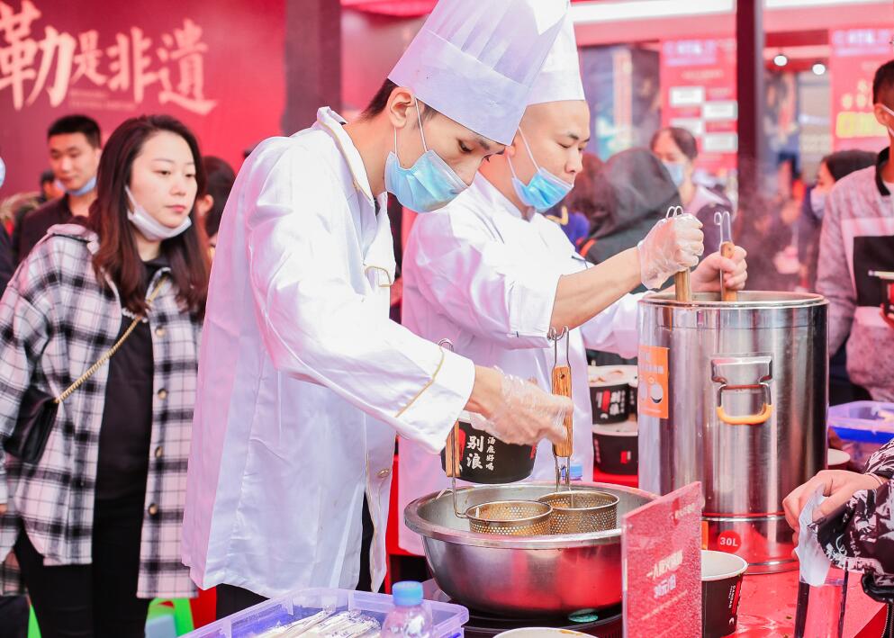 莊河開火鍋加盟店，可以這樣抓住顧客心思！