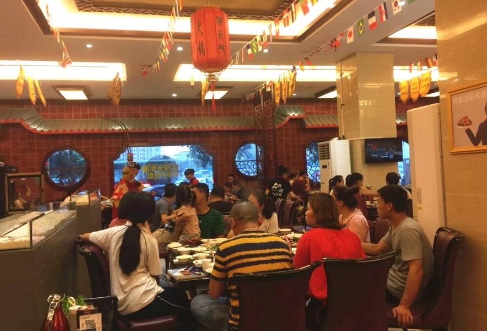 這里是網紅四川，一座遍地都是火鍋的城市！